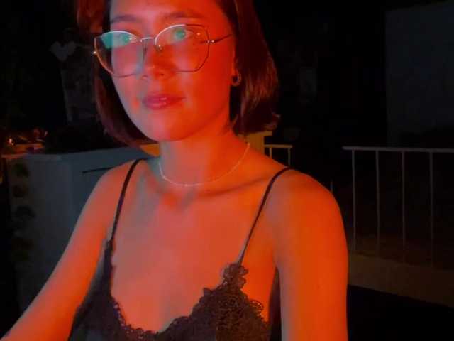 Mikiora online show from August 14, 8:34 pm