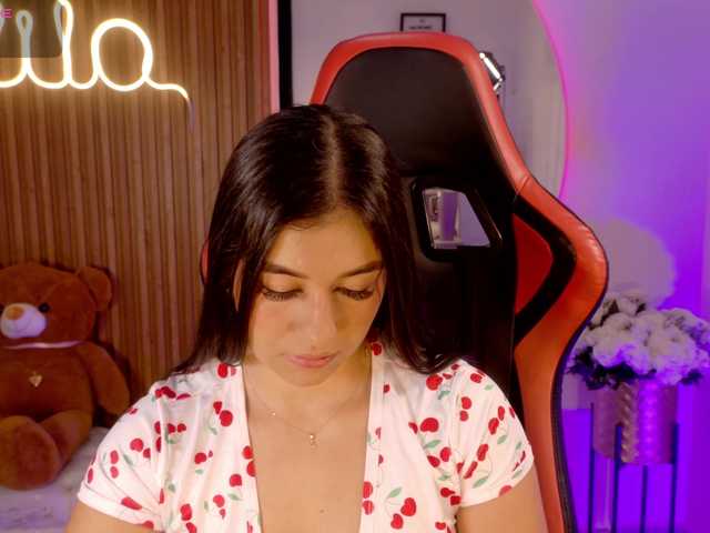 MilaColeman online show from August 13, 1:19 am
