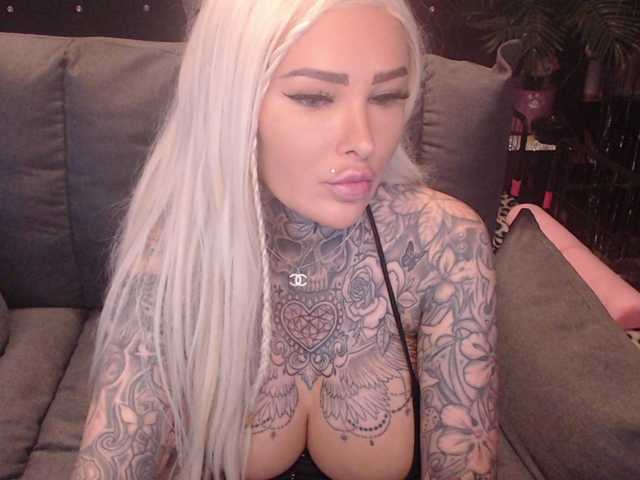 MilaElaine online show from August 9, 4:41 pm