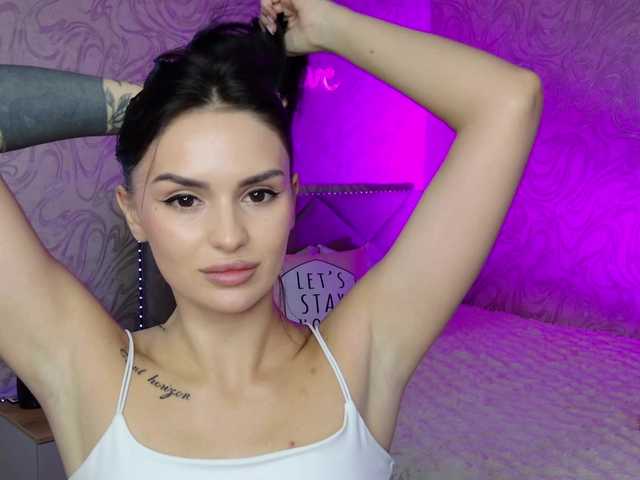 MilaSweety1 online show from August 4, 5:10 pm