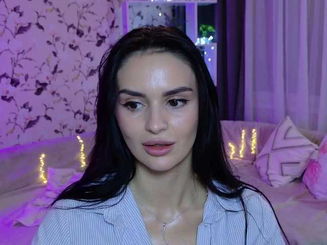 MilaSweety1 online show from August 7, 11:49 pm