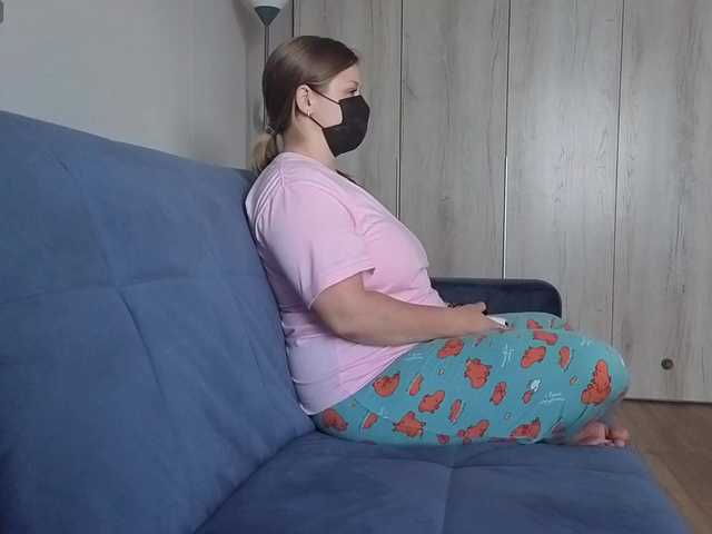 Milaa1998 online show from August 10, 9:33 am