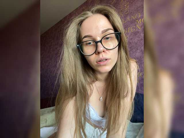 Milana22a online show from July 31, 1:28 pm