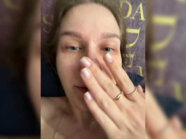 Milana22a online show from August 12, 5:21 am