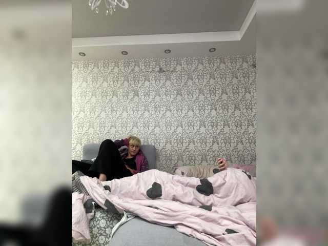 MilanaMike1 online show from July 17, 8:53 pm