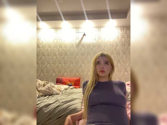 MilanaMike1 online show from August 6, 8:52 pm