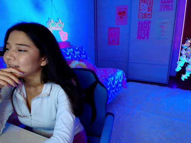 MilanaMittt online show from August 10, 1:56 pm