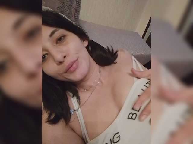 Milashka28012001 online show from August 7, 1:11 pm