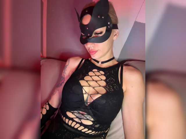 Milena7774 online show from August 15, 9:35 am
