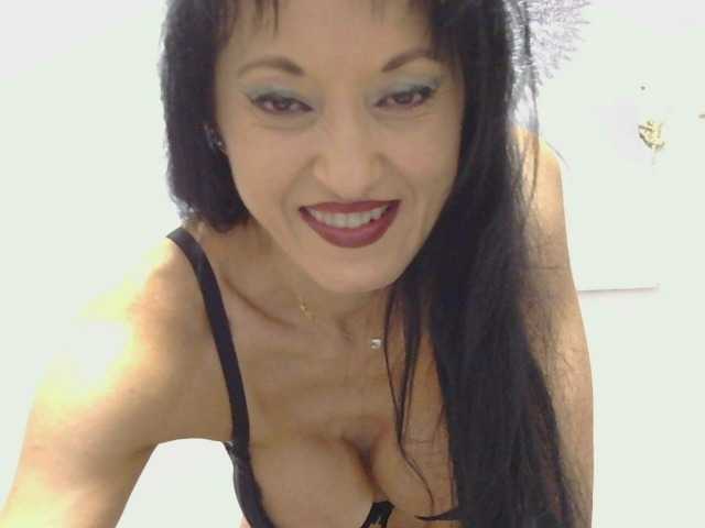 MilfSindy online show from July 14, 5:47 pm