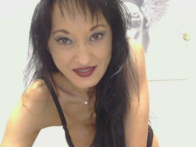 MilfSindy online show from July 20, 2:53 pm