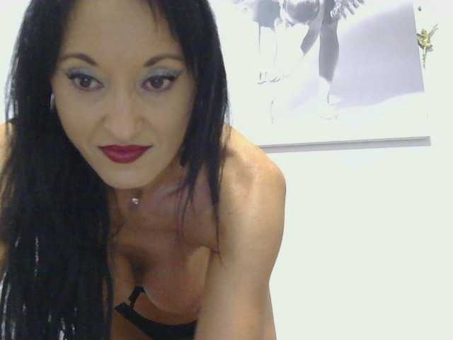 MilfSindy online show from July 27, 4:45 pm