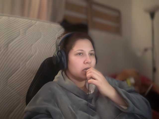 Minettesexy24 online show from April 18, 8:39 am