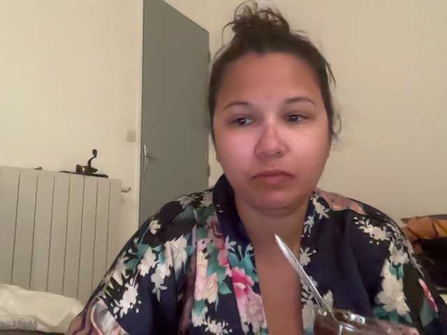 Minettesexy24 online show from August 15, 7:56 am