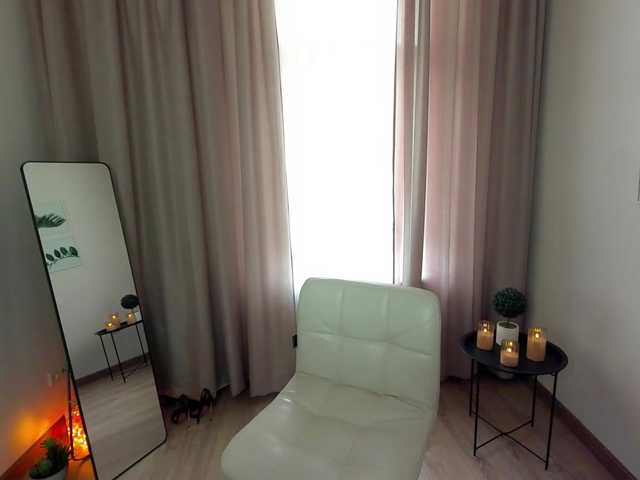 MirandaQueen online show from July 26, 5:34 am