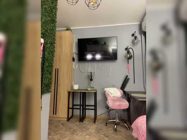 FetishTeacher online show from August 1, 12:27 am