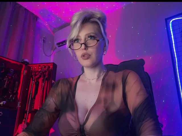 Miss-Liya online show from July 30, 10:38 pm
