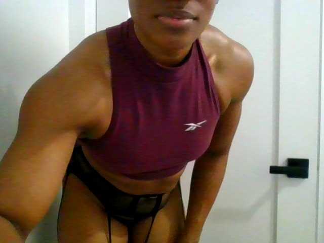 MissBoss online show from August 15, 4:22 pm