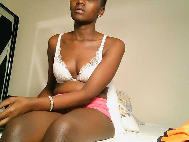MissEbonyZ online show from August 10, 4:41 pm