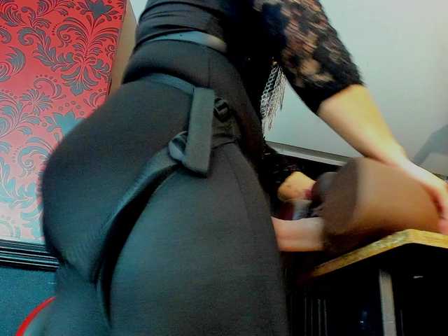 MissKathyFox online show from August 15, 5:50 pm