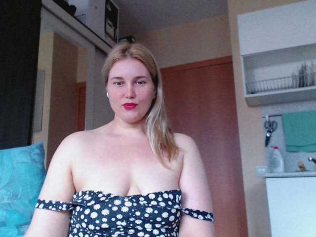 MissLilyAbrams online show from July 6, 5:54 am