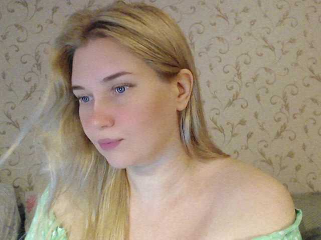 MissLilyAbrams online show from August 2, 10:44 am