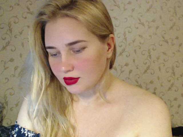 MissLilyAbrams online show from August 16, 4:33 pm