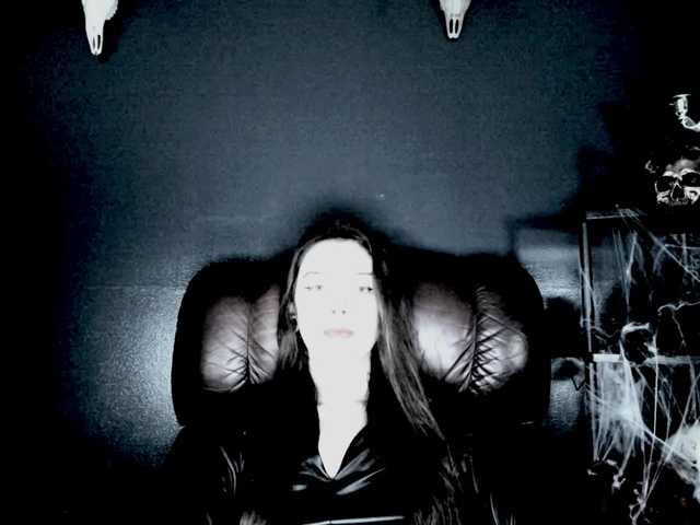MissToxic online show from August 5, 8:29 pm