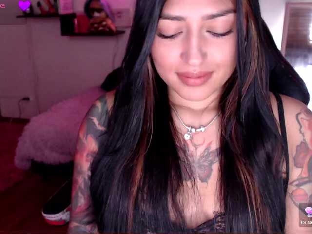 Missdennise online show from August 5, 3:43 pm