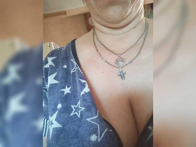 MissieLorrie online show from August 10, 2:40 pm