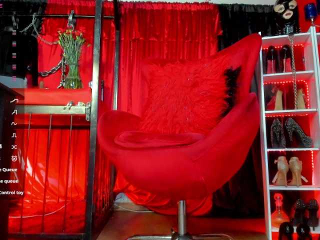 MistressAndre online show from August 4, 8:28 pm