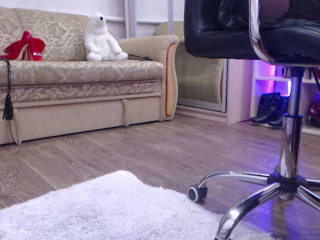 MistressMilfa online show from August 6, 7:46 pm