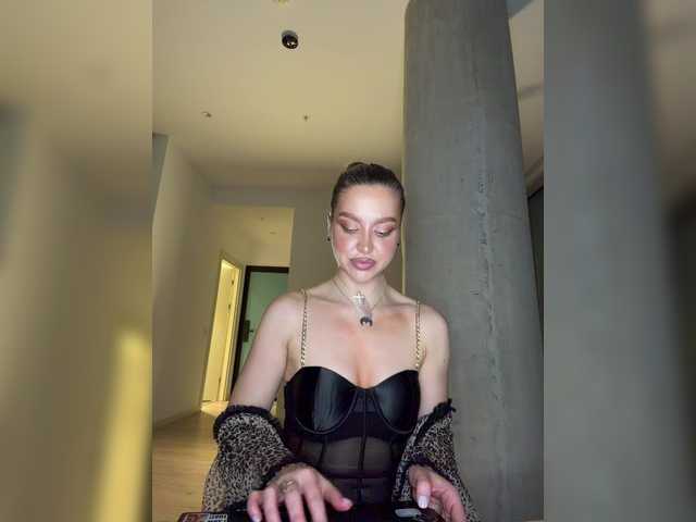 MistressX555 online show from April 16, 11:55 pm