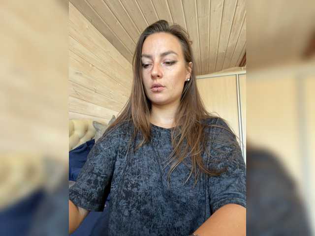 Mini-Molly69x online show from August 12, 8:05 am