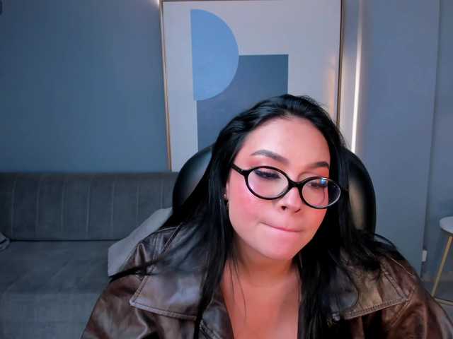 MollyJones online show from August 3, 9:55 pm