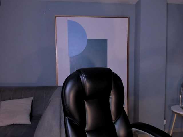 MollyJones online show from August 4, 10:51 pm
