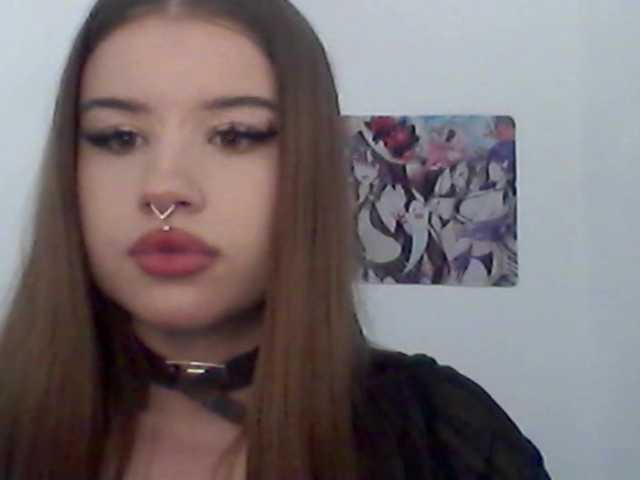 MollyLolly online show from July 17, 5:24 pm