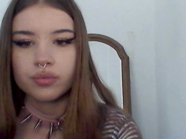 MollyLolly online show from August 11, 7:49 pm