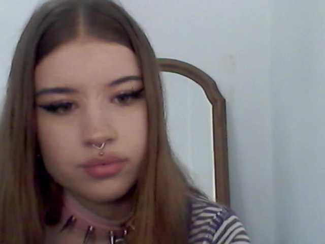 MollyLolly online show from August 12, 6:21 pm