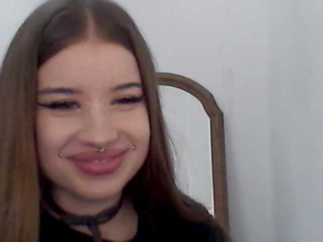 MollyLolly online show from August 13, 7:28 pm