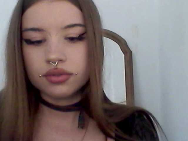 MollyLolly online show from August 14, 7:06 pm