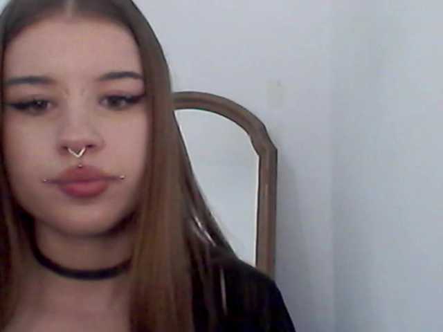 MollyLolly online show from August 17, 7:52 pm