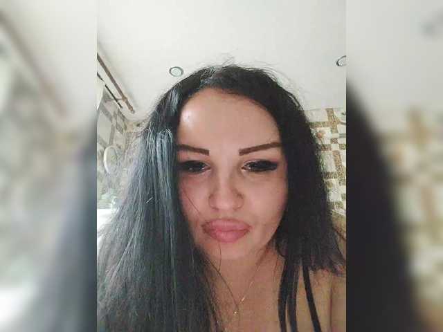 Monica- online show from August 3, 1:18 pm
