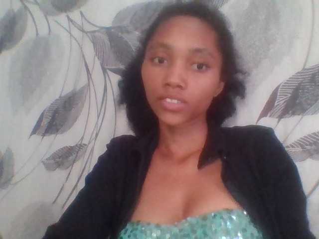 Monicaxa online show from August 12, 10:17 am