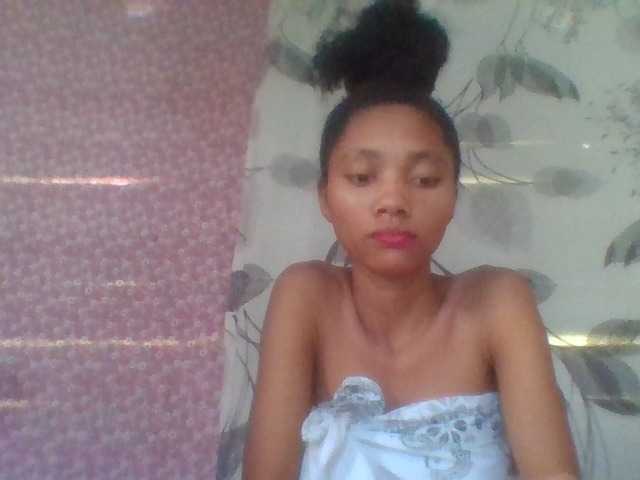 Monicaxa online show from August 13, 10:18 am