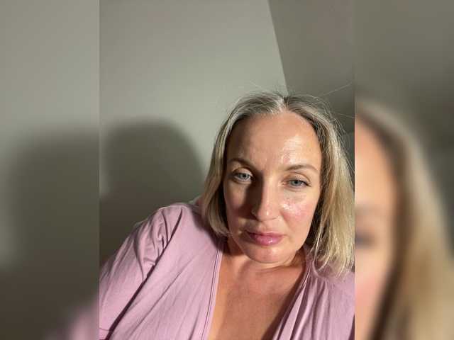 MonikaFoxys online show from August 15, 6:12 pm