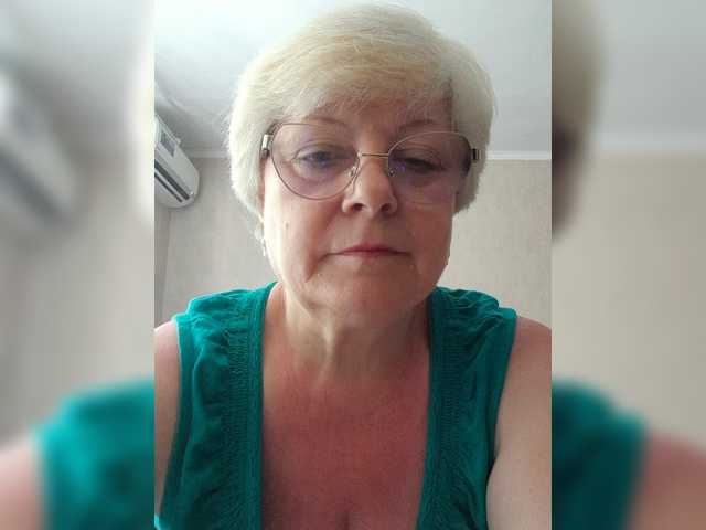 Monikam888 online show from August 3, 7:37 am