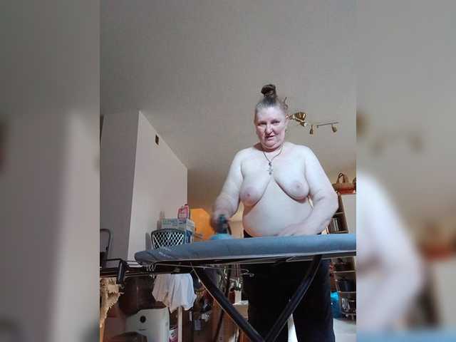 Monroqueen online show from August 9, 4:46 am