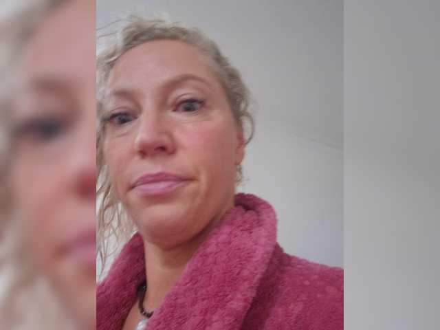 MoonKitten online show from September 4, 10:19 am