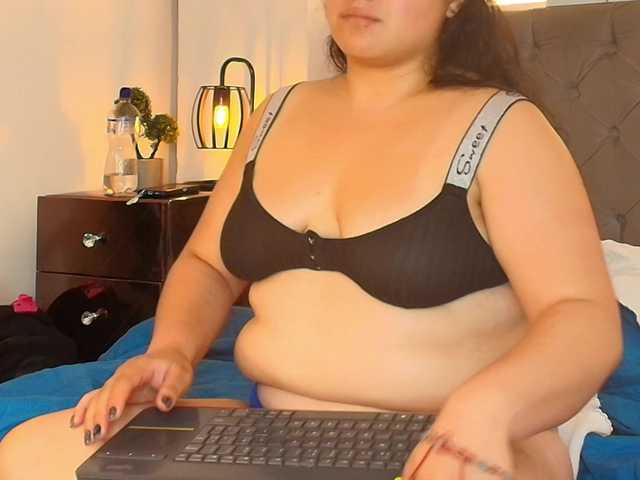 Moonnblue online show from August 7, 10:43 pm